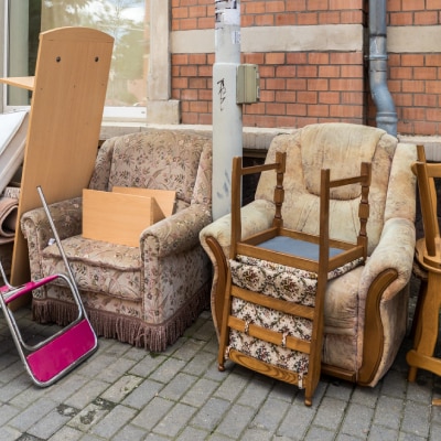 FURNITURE REMOVAL